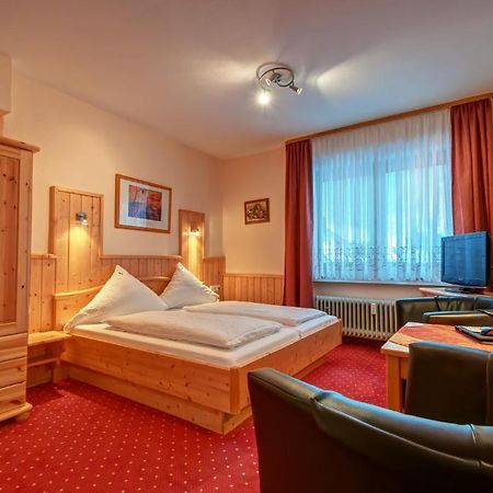Hotel Am Kurpark Todtmoos Szoba fotó